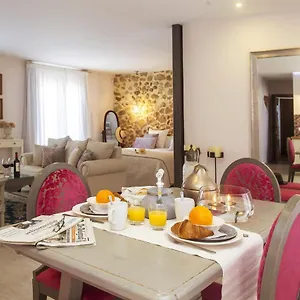https://total-marbella-boutique-apartments.1costadelsol.com